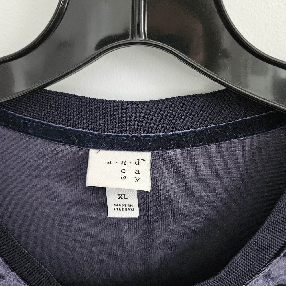 A New Day Navy Blue Crushed Velvet top Short Sleeve - Picture 3 of 6